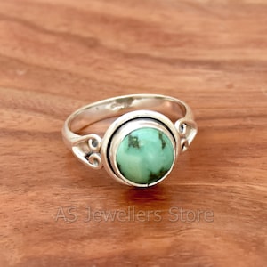 Pierścień z turkusem tybetańskim: filigranowy pierścień ze srebra próby 925 z kamieniami szlachetnymi