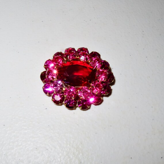 Pink Red Brooch  Vintage Pin 40s 50s 60s Jewelry … - image 3