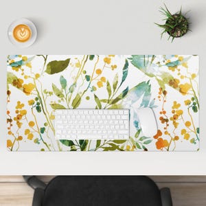 Akvarell äng av löv Skrivbordsunderlägg, Grönt skrivbordsöverdrag, Bordskyddsunderlägg, Skrivbordsmatta med blommor och växter, Skrivbordsdekoration