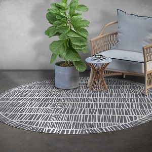 Saul Round Carpet Vinyl, Black Vinyl Rug, White Round Mat, Geometric Round Linoleum Area Mat