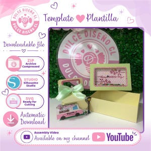 Puede incluir: Un conjunto de plantillas digitales que incluye una caja de regalo amarilla clara, un marco rectangular con un inserto de Happy Mother's Day y un recorte de camión rosa con un lazo verde claro. El diseño incluye etiquetas para archivos ZIP, Studio y SVG.