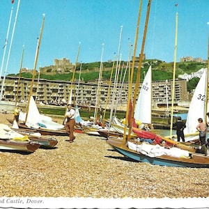 carte postale vintage, The Beach & Castle, Douvres, Kent, Angleterre, Antique 1970's Real Photo Postcard