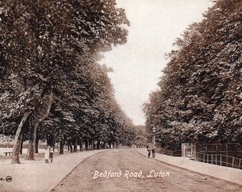 Bedford Road, Luton, Bedfordshire, England Vintage Postcard, Posted in 1920, Used British Postcard