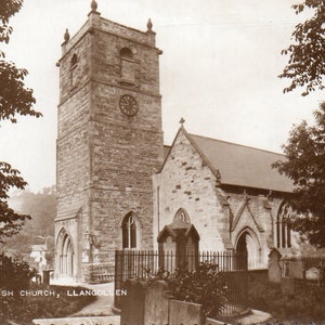 Igreja Paroquial de Llangollen, País de Gales, Cartão Postal Vintage, Cartão Postal Antigo Preto e Branco Genuíno Não Usado, Igreja Galesa