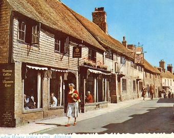 The Tudor House, Alfriston, Sussex Vintage Postcard, England, 1970's, Unused British Postcard