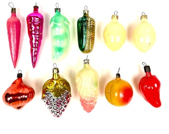 Vintage Glass Vegetable Christmas Ornaments: Retro Xmas Tree Decor (1950-1970)