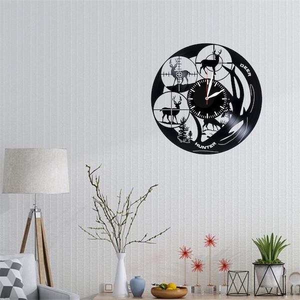 Vinyl Record Hunter Wall Clock, Kitchen Room Décor | Gift idea for mom & dad , girlfriend husband | Vintage Dinning Bedroom Wall Decoration