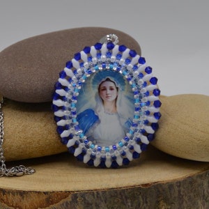 Madonna Virgin Mary Queen of Heaven Pendant Necklace Hand Set Miraculous Medal