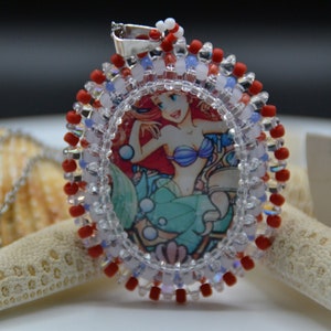 Ariel la sirenetta principesse Disney cartoni animati princesses charm Disney collana pendente medaglia Disney necklace pendent