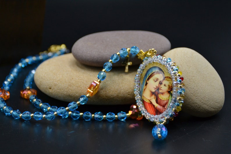 12 Collane Elastiche Per Ragazze - Unicorno, Cuore, Sirena, Gatto, Panda Con Ciondoli Colorati E Stretch - Foto 6