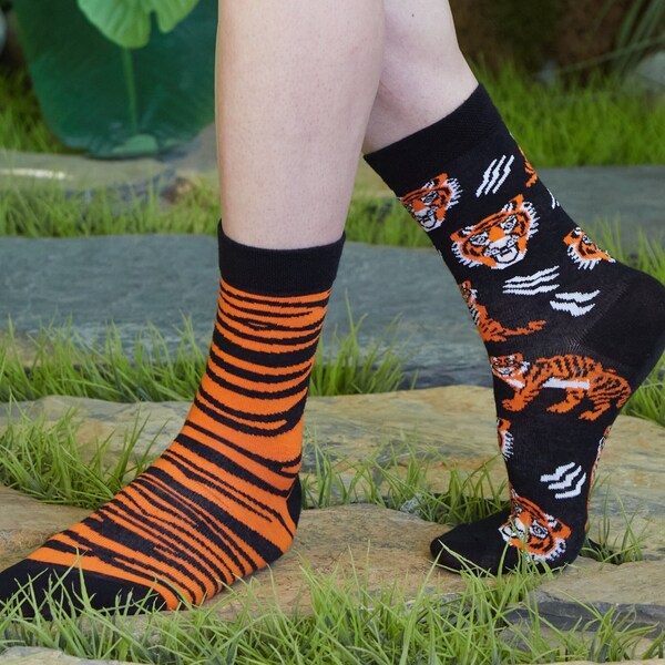 Tiger Pattern Mismatched Funny Socks, Unisex Cozy Casual Socks, Colorful Cute Socks, Fun Design, Gift idea