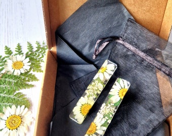 Real Daisy Hair Clips (Set of 2) - Botanical Resin Crocodile Slides