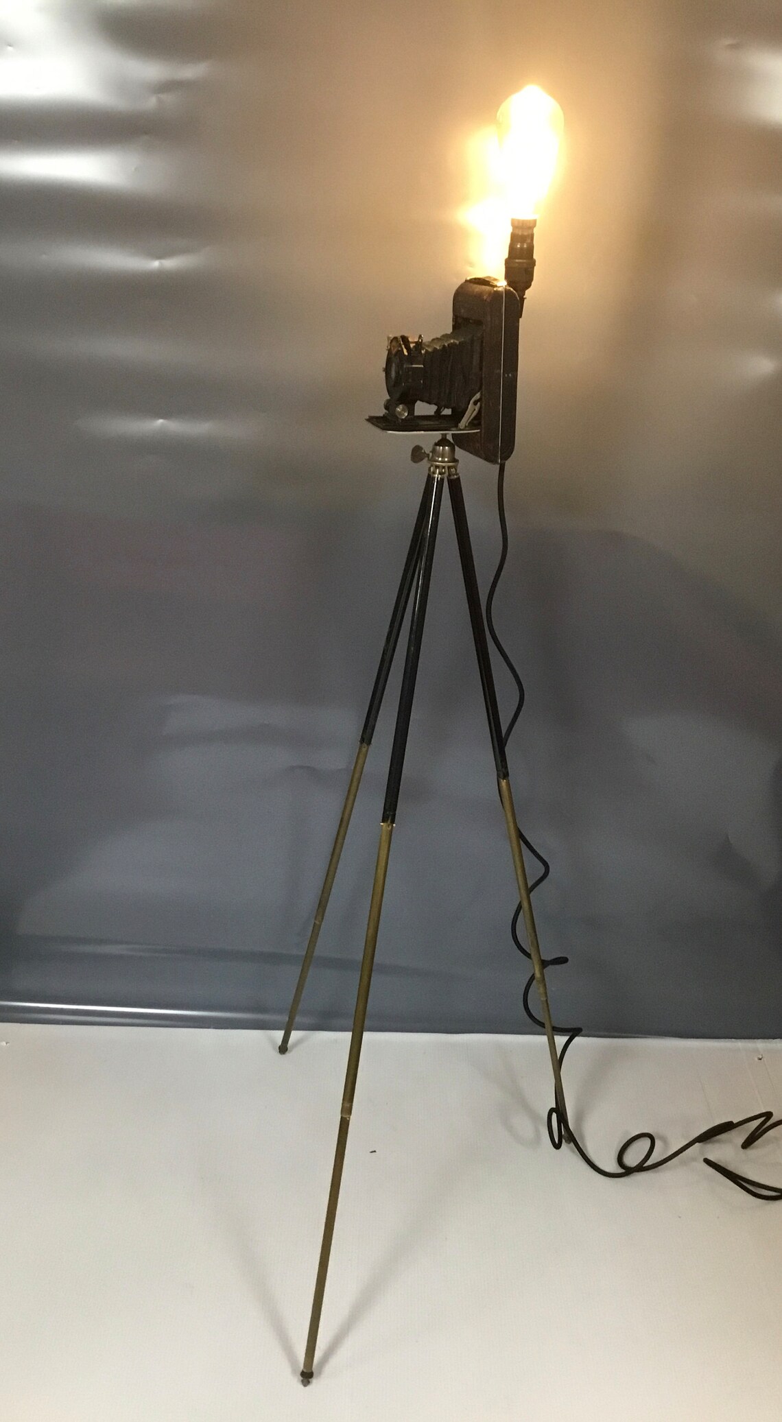 Vintage Bellows Folding Camera Floor Lamp - Etsy UK