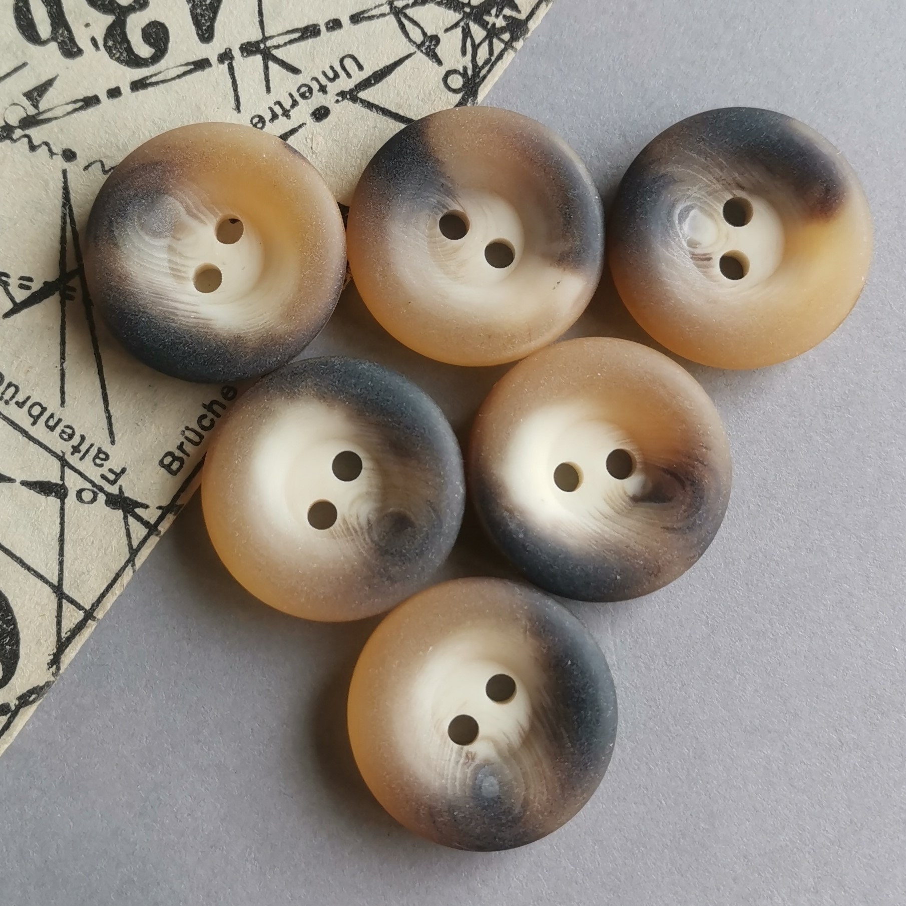 6pcs Brown Beige Mottled Buttons 20mm (13/16