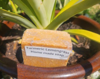 Jabón de cúrcuma y ácido kójico