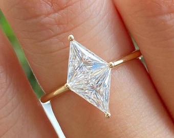 2CT Rhombus Moissanite Engagement Ring, Double Triangle Wedding Ring, Geometrical Ring, Kite Shaped Solitaire Ring, Trillion Cut Moissanite