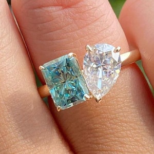 Double Stone Moissanite Engagement Ring 2 Stone Toi et moi ring Wedding Ring Radiant cut ring Pear ring 2 stone mothers ring Gift for her