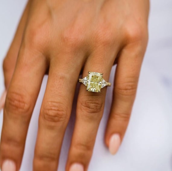 5ct yellow diamond deals
