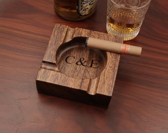 Personalized Wood Cigar Ashtray, Cigar Holder, Unique Ashtray, Walnut wood Ashtray, Cigar Accessory, Groomsman Gift, Husband & Fathers Gift