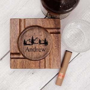 Personalisierter Holz Zigarrenaschenbecher, Zigarrenspitze, Einzigartiger Aschenbecher, Aschenbecher aus Walnussholz, Zigarrenzubehör, Trauzeuge Geschenk, Geschenk für Ehemann und Väter