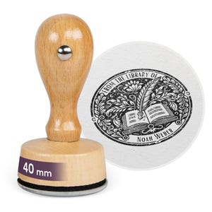 Znaczek Ex Libris personalizowany - znaczek książkowy z Twoim imieniem - popularny pomysł na prezent dla czytelników