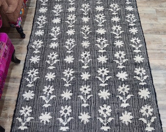 Home Decor Cotton Jute Floral Design Rug, Handwoven Black Natural Fiber Blend Runner Area For Kitchen and Dining Table