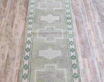 Vintage Handmade Turkish Runner Rug, Green & Beige Geometric Wool Hallway Carpet, Neutral Floor Runner, Bohemian Rug, 2x8 FT Runner Rug