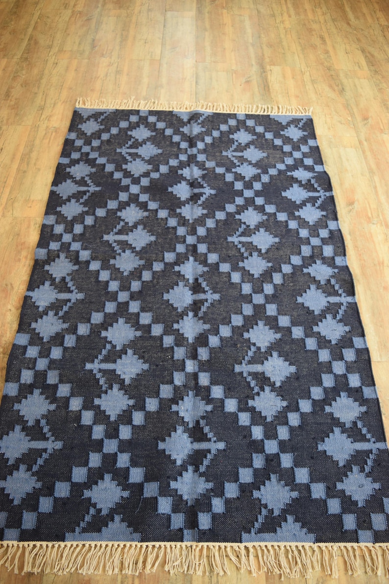 Alfombra moderna tejida a mano de tejido plano, 8 x 10 pies, color azul oscuro, alfombras para dormitorio y sala de estar, alfombras de tamaño personalizado, alfombra reversible. imagen 1