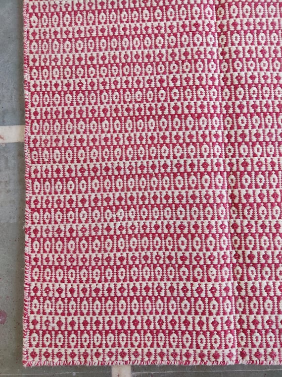 Red and White Wool Handloom Rug For Living Room, Textured Geometric Flatweave Carpet, Handmade Indian Wool Area Rug, Custom Size Available