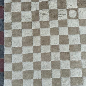 Berber Beige Rug, Moroccan Checkered Rug,  Beni Ourain Rug, Custom Moroccan Rug, Wool Checkered Rug, Wool Rug 8x10, Checker Board Rug, Gift, Beige And White Checkered Rug, Berber Rug, Wool Moroccan Rug, Rugs For Bedroom, Rugs For Living Room,Area Rug