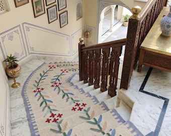 Tappeto passatoia in lana, multicolore, tessuto a mano con tecnica flatweave per l'arredamento di casa, disponibile in diverse misure personalizzate.
