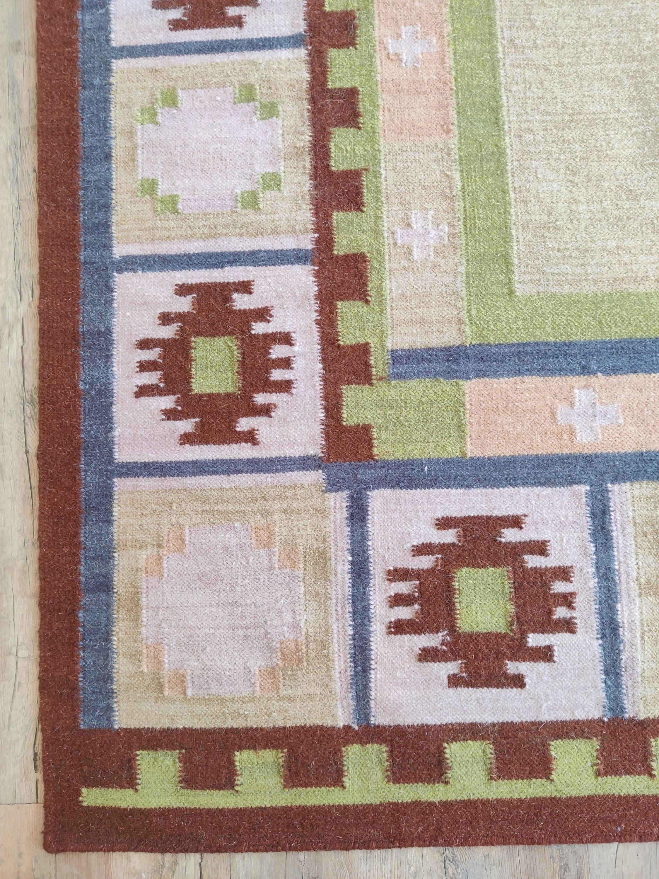 モダンなマルチカラーデザインラグ、手織りの幾何学模様のウールラグ