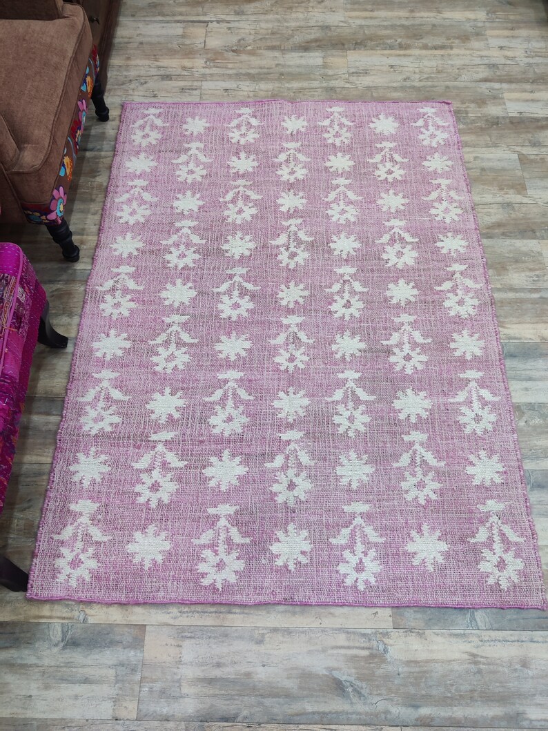 Handwoven Pink Jute Floral Design Area Rug, Handmade Natural Jute Hallway Rug, Vintage Jute Entryway Bohemian Decor Rug, Bedroom Rug, Gift