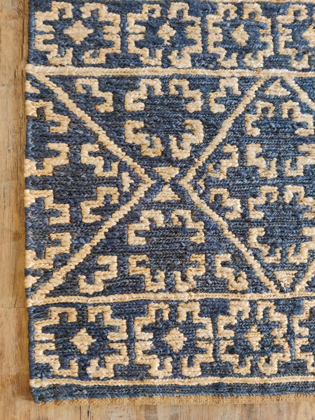 Modern Traditional Geometric Area Rug, Durable Design, Natural Jute ...
