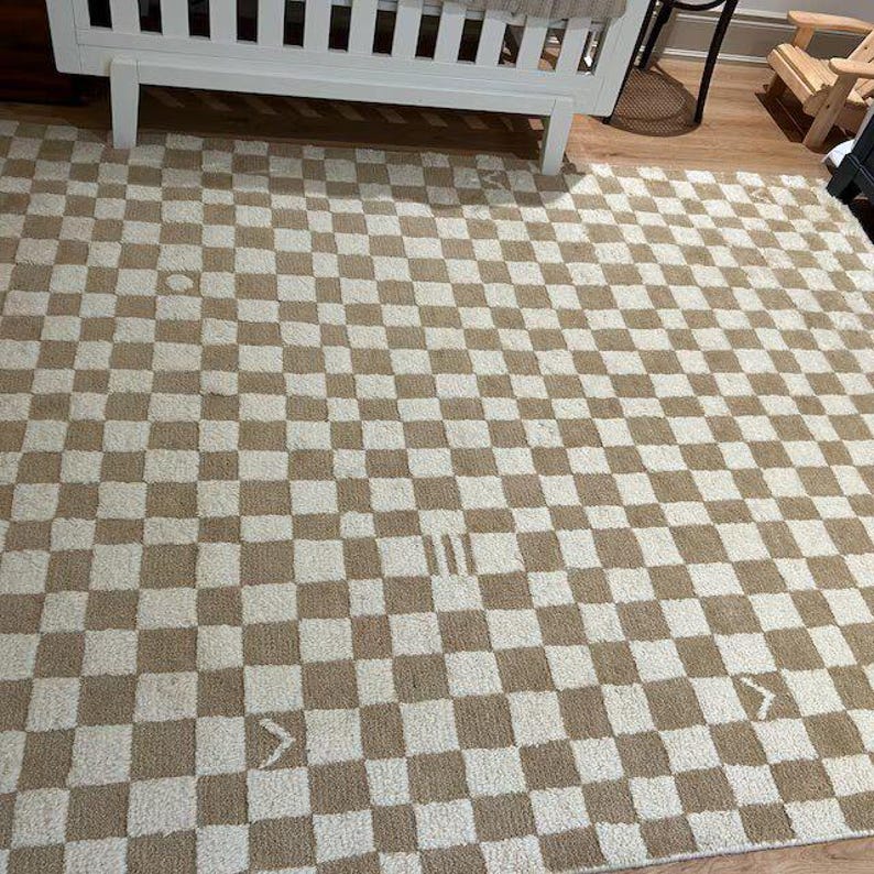Berber Beige Rug, Moroccan Checkered Rug,  Beni Ourain Rug, Custom Moroccan Rug, Wool Checkered Rug, Wool Rug 8x10, Checker Board Rug, Gift, Beige And White Checkered Rug, Berber Rug, Wool Moroccan Rug, Rugs For Bedroom, Rugs For Living Room,Area Rug