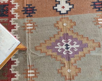 Bohemian Wool Jute Kilim Rug, Ethnic Kilim Rug, Handwoven Wool Jute Geometric Folk Art Design, Traditional Turkish-Style Kilim Rug