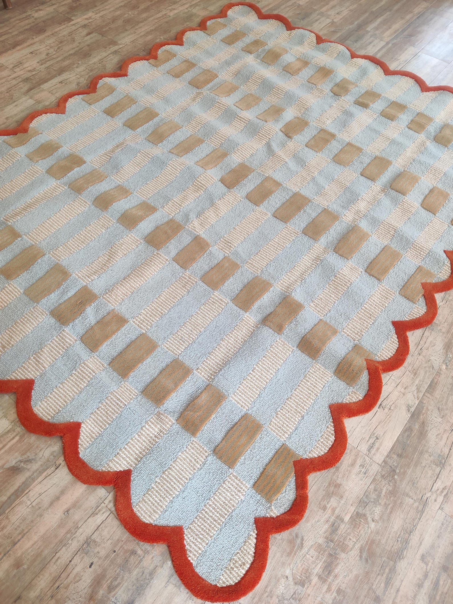 Tufted Check Rug Tufted Wool Area Rug, Scalloped Edge Modern Rug, Handmade Checkered ...