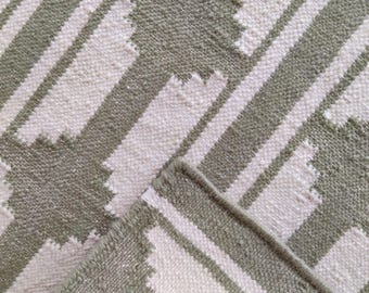 Alfombra de lana tejida a mano, Dhurrie geométrica verde / Alfombra de lana natural, Kilim bohemio moderno para sala de estar y dormitorio.