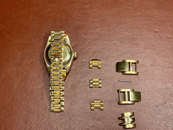 Womens Rolex DateJust 18K Gold Watch - image 6