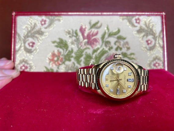 Womens Rolex DateJust 18K Gold Watch - image 1