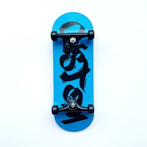 Professional Wooden Fingerboard Custom Logo Graffiti 34mm V2