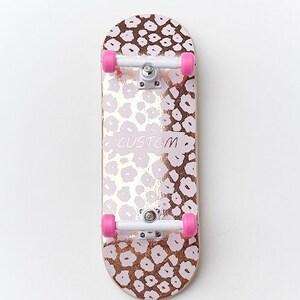 Professional Wooden Fingerboard Custom LEO Pink Foil 32mm