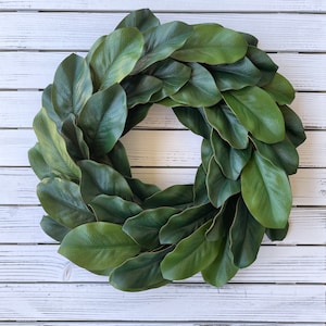 Everyday Magnolia Wreath for Front Door, Spring Wreath, Farmhouse Decor, Winter Wreath, Housewarming Gift, Gift for Her, Wall Decor, Rustic