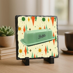 Jadeite Butter Dish Slate Tile – Vintage Green Milk Glass Art – Retro Kitchen Decor Gift for Collectors & Mid Century Enthusiasts