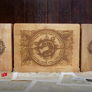 Game Master Screen, Wood Dungeon Master Screen, DnD Classes Dungeons and Dragons DM Screen, DND Gifts, Gifts for DM, Gift for Dungeon Master