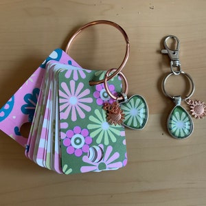 Flower Power Floss Drops Set: Thread Keep & Zipper Pull