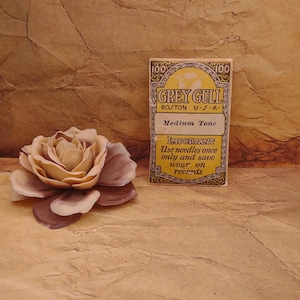Grey Gull- Antique Record Needles- Grey Gull Records- Medium Tone- Antique Record Player Parts- Unopened Record Needles- RARE TE#84