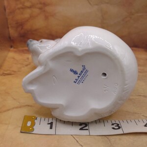 Vintage Lladro Polar Bear Figurine – Hand Made Porcelain Collectible image 9