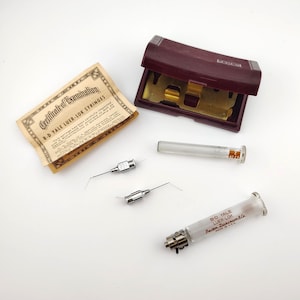 Vintage 1950s B-D Yale Luer-Lok Glass Syringe Set- Medical Curiosities Decor- Oddities and Collectibles- With Case & Certificate TE#28