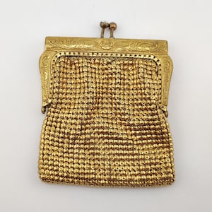 Step Back in Time: Vintage Gold Tone Mesh Coin Purse- Rhinestone Kiss-Lock Wallet- Old Money Vanity Treasure- Floral Motif Framed TE#44